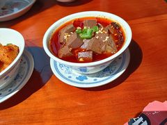 -炉小二铜锅牛蛙•川湘菜(三里屯店)