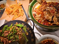 -费大厨辣椒炒肉(高铁吾悦广场店)