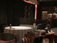 -左庭右院鲜牛肉火锅黑金店(陆家嘴中心店)