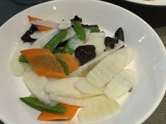 -新颐园本帮江浙菜·红烧猪手煨鲍鱼·红烧肉(顾村公园电台路店)