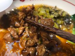 -呷佬·长沙手工米粉(金沙江路店)