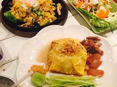 -莓园冰淇淋店