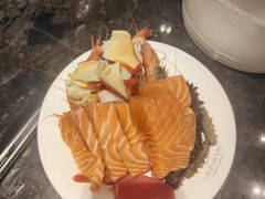 -川骄海鲜自助(王府井奥莱UP TOWN店原世界之花店)