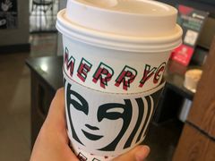 -星巴克(杭州西湖银泰1F店)