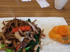 -粤港湾砂锅粥·宵夜(宝龙店)