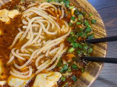 -官渡李记小锅米线(新亚洲体育城百合园东北)