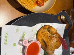 -JINNS锦时 steak&pizza(浸信会礼拜堂旧址店)