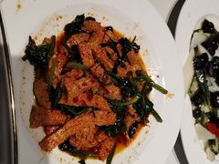 -老周家酱卤猪蹄私房菜(克拉玛依西街店)