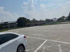 -平望服务区·停车场