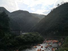 -安吉龙王山峡谷漂流