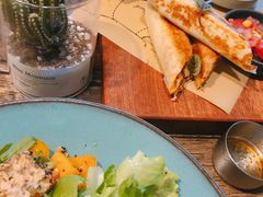 墨西哥手工鸡肉卷-HIGH FIVE哈福手工汉堡(桂林路店)