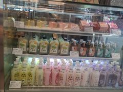 零售区-奈雪的茶(东莞汇一城店)