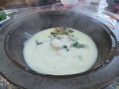 -泸沽肴(泸沽湖大洛水村农村信用社旁店)
