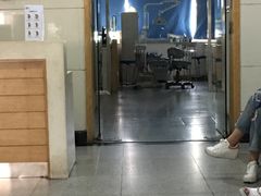 -浙江大学医学院附属口腔医院湖滨（延安）院区