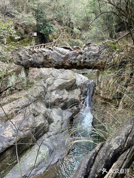 篁岭石门峡图片