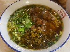 原汤排骨手工米粉-周记粉店(县正街店)