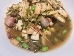 蘑菇茭白小炒肉-妈妈菜舟山海鲜(定海古城店)