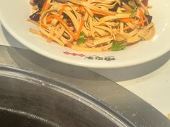 -咱屯子铁锅炖直营店(保利店)