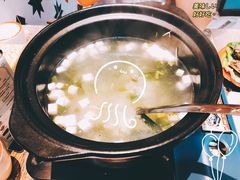 一地眉毛-小龍鳳·港式海鲜打边炉(沙湖路店)
