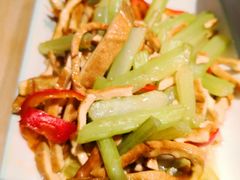-老乡鸡(上海白玉兰广场店)