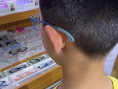 -美空眼镜·星趣控·新乐学·控优点合作店(周浦万达店)