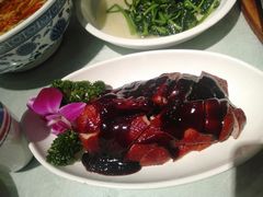 本帮酱鸭腿-三玛璐酒楼(汉口路店)