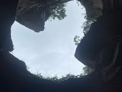 -伍山石窟