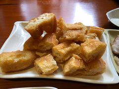 -洲心明记烧肉大粥