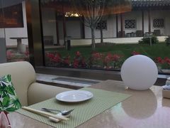 -亮马河饭店翠雅咖啡厅