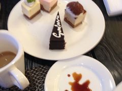 -东方红海鲜百汇(国际大厦店)