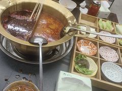 -娜姐鲜牛肉串串火锅(藏龙岛店)