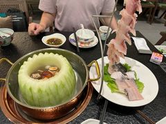 -得意咚瓜·顺德鱼生·冬瓜火锅(深圳首店)