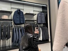 -百年港湾奥特莱斯(香炉礁店)