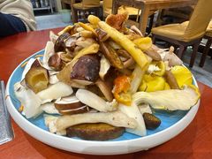 -菌之家·专业纯野生菌火锅·特色炒菌