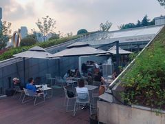 -UNI UNI(环亚凯瑟琳店)