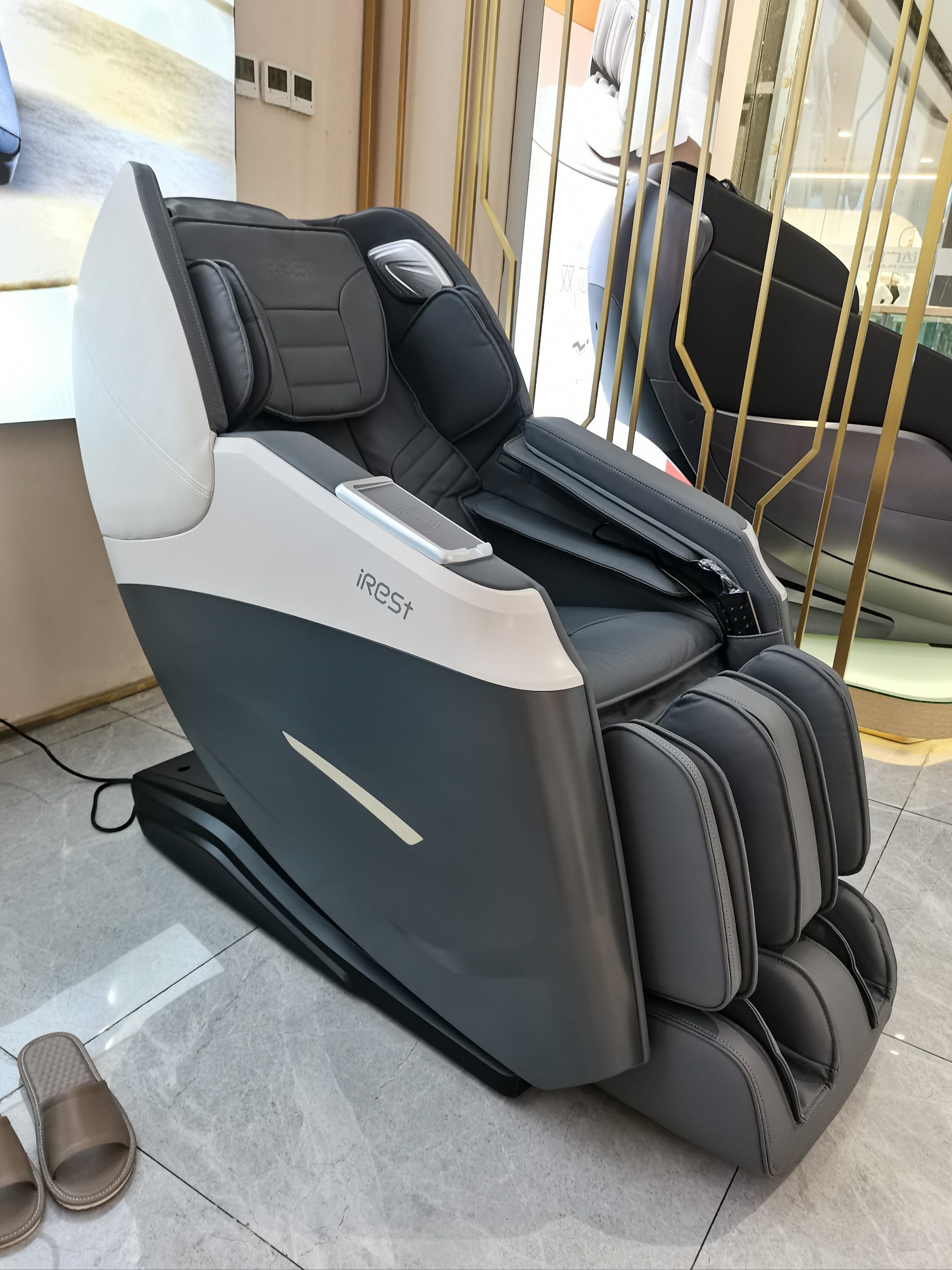 艾力斯特按摩椅真的挺棒的