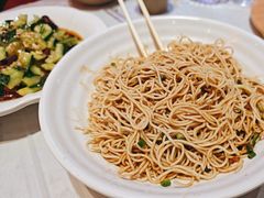 -肥肥虾庄·金牌油焖大虾(首义路店)