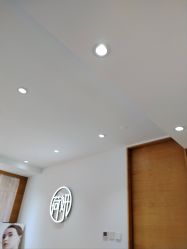 -HEYAN荷妍专业脱毛连锁机构