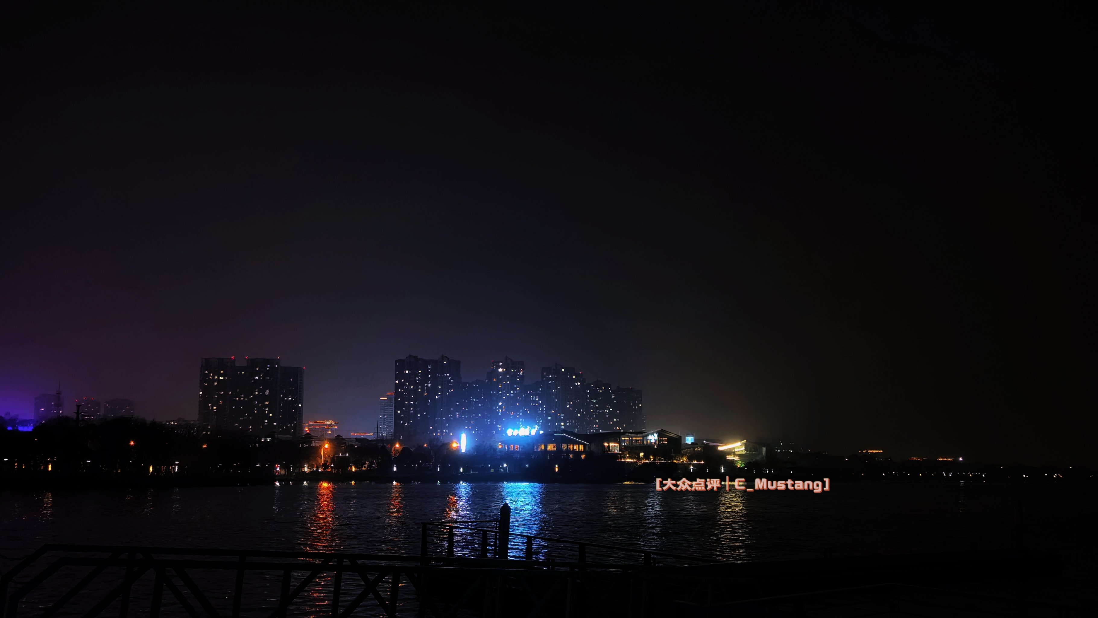 淮南龙湖公园夜景图片