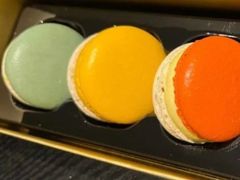 缤纷派对马卡龙-星巴克(三亚海棠湾国际免税城店)