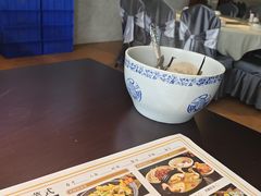-胡须哥网红竹筒菜