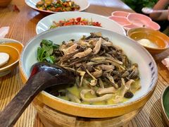 -吃饭皇帝大土家民族菜(正大广场店)