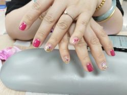 -1+轻奢美甲美睫穿戴甲店