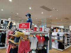 -优衣库(上海颛桥万达广场店)