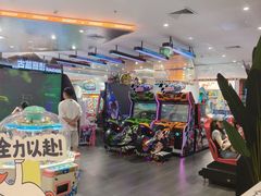 -反斗乐园π·电玩·高空拓展·蹦床(龙华天虹店)