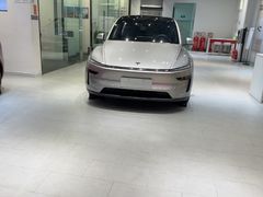 -TESLA 特斯拉(北京颐堤港体验店)