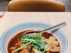 -遇见小面(站西路店)
