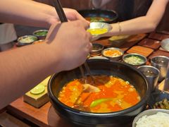 -银米·云南传统过桥米线(双廊黑金冠店)