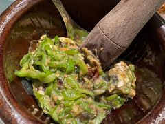 皮蛋青椒擂茄子-费大厨辣椒炒肉(通州万达店)