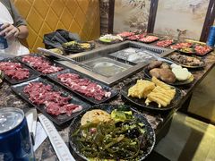 -牛里牛气· 榴莲海鲜鲜牛肉自助火锅·烤肉(横岗店)